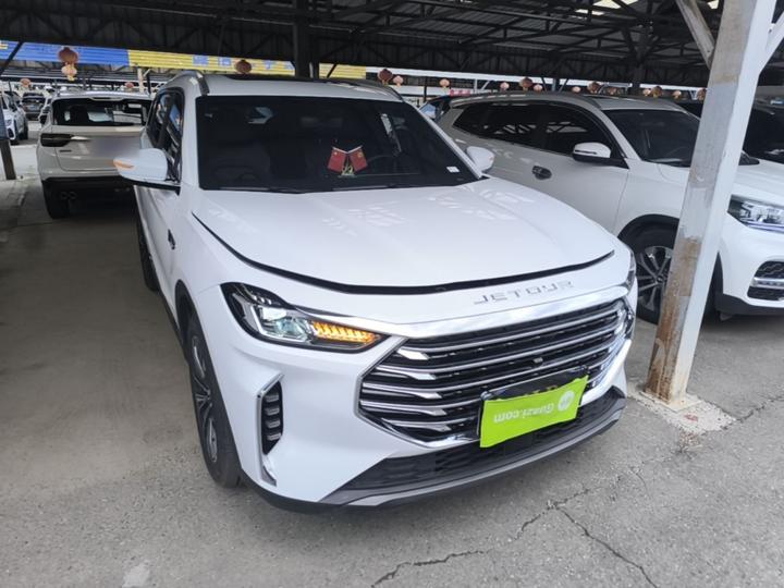 X70 PLUS 2025 1.5T CVT Flagship PRO 5-Seater photo 3