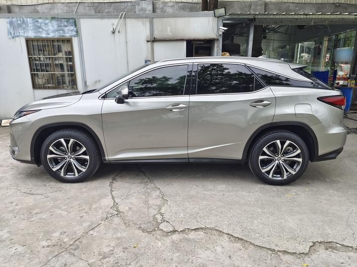 RX 2020 Facelift 300 AWD Elegant photo 4