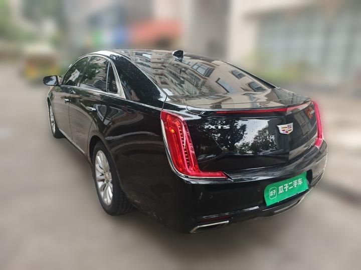 XTS 2018 28T Tech photo 4