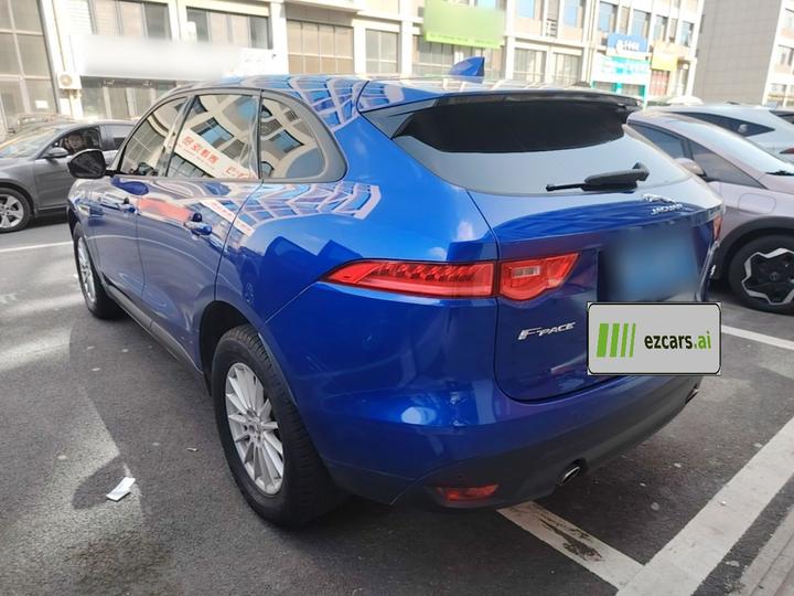 F-PACE 2018 2.0T AWD Exclusive photo 4