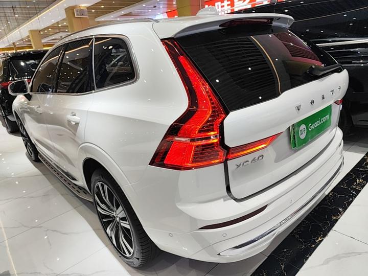 XC60 EV 2023 T8 PHEV Long Range AWD Luxury photo 4