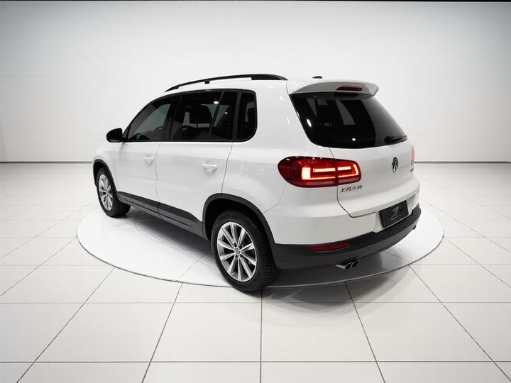 Tiguan 2017 300TSI AT RWD Comfort photo 4