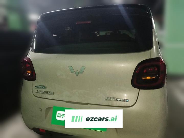 Hongguang MINIEV 2025 4th Gen 4-Door photo 3