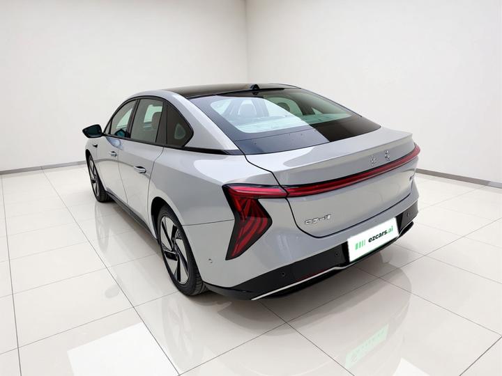 EH7 2025 640 AWD photo 4