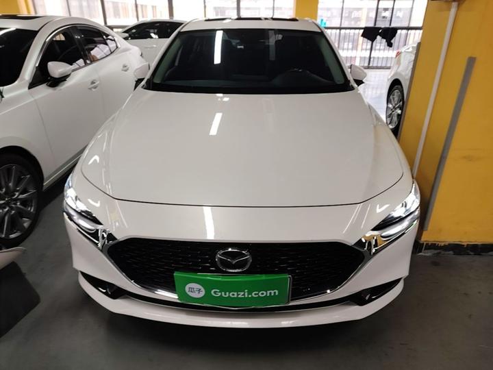 3 Axela 2021 2.0L AT photo 2