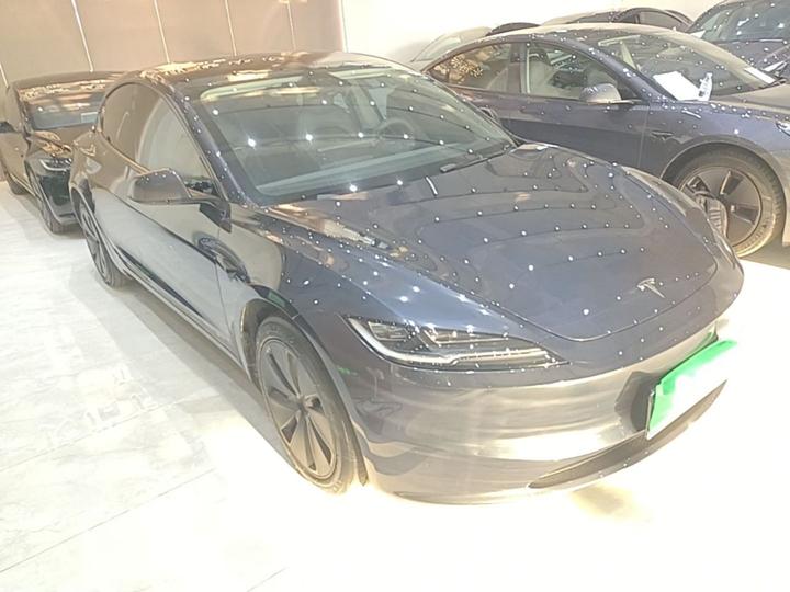 Model 3 2023 Long Range AWD photo 3