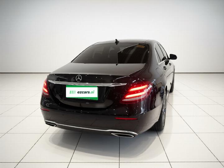 E-Class 2016 E 300 L Luxury photo 3
