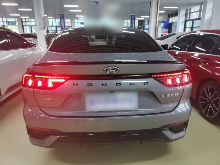 Mondeo 2022 EcoBoost 245 ST-Line photo 5