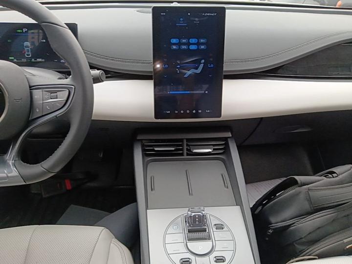 Seal 06 EV 2024 DM-i 80KM Luxury photo 8