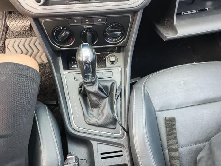 2015 1.6L AT Comfort photo 6