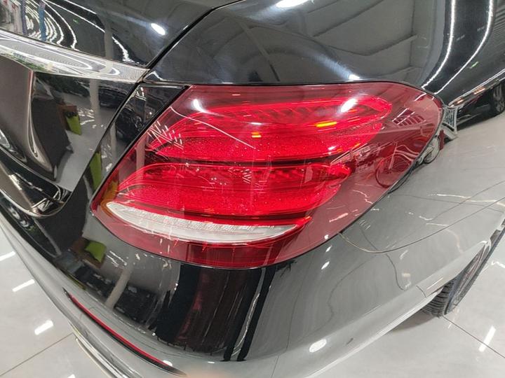 E-Class 2019 E 200 L photo 7
