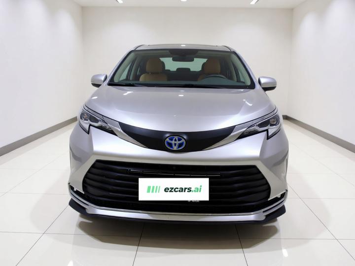 Sienna 2021 2.5L Hybrid Comfort photo 2