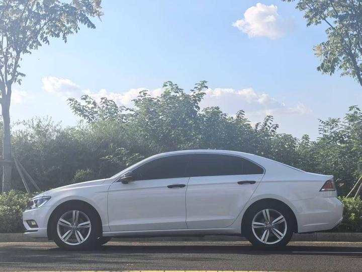 Lamando 2015 280TSI DSG Comfort photo 2