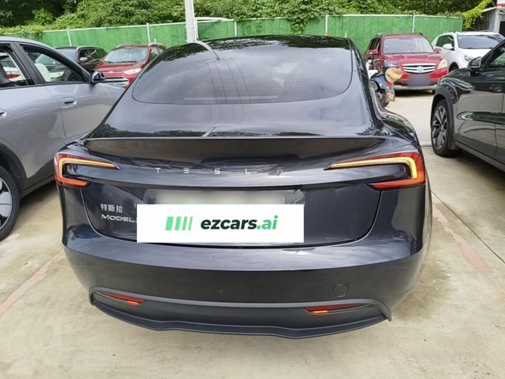 Model 3 2025 RWD photo 3
