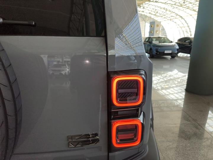 iCAR V27 2026 200KM AWD 700 photo 7