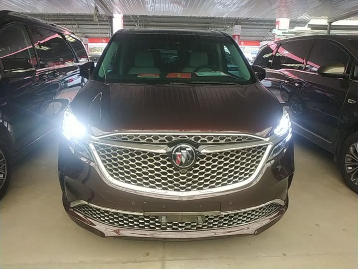 GL8 2022 Avenir 6-Seater photo 2