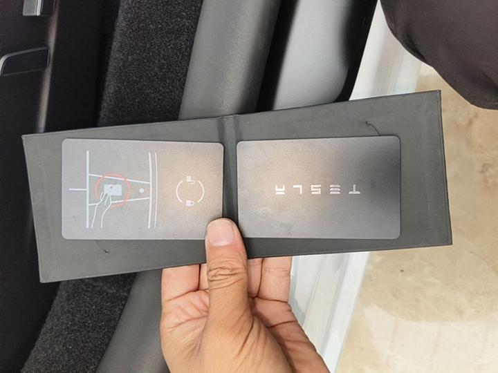 Model 3 2023 RWD photo 8