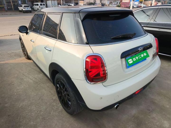 2018 1.5T COOPER Classic 5-Door photo 4