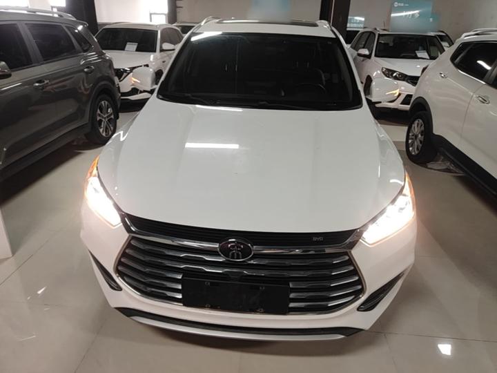 Song 2020 Classic 1.5T MT Luxury photo 2