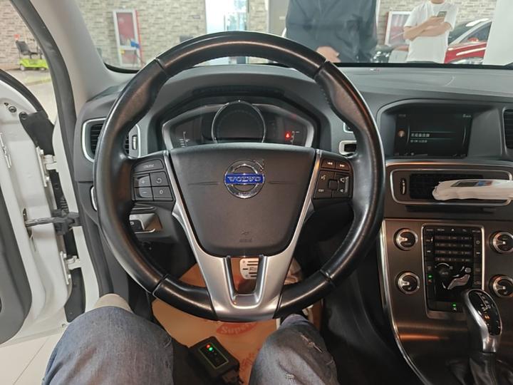 S60 2015 S60L T5 photo 6