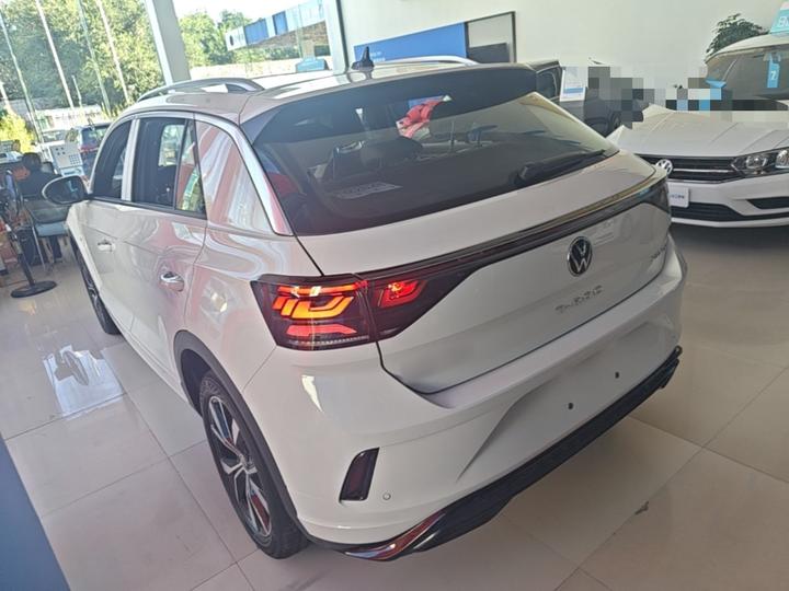 T-Roc 2026 300TSI DSG RWD photo 4