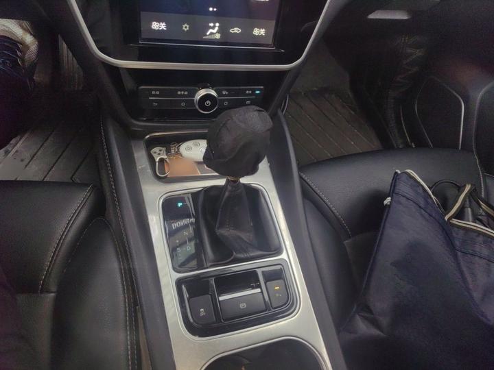 Song MAX 2017 1.5T AT Connected Elite 7-Seater photo 6
