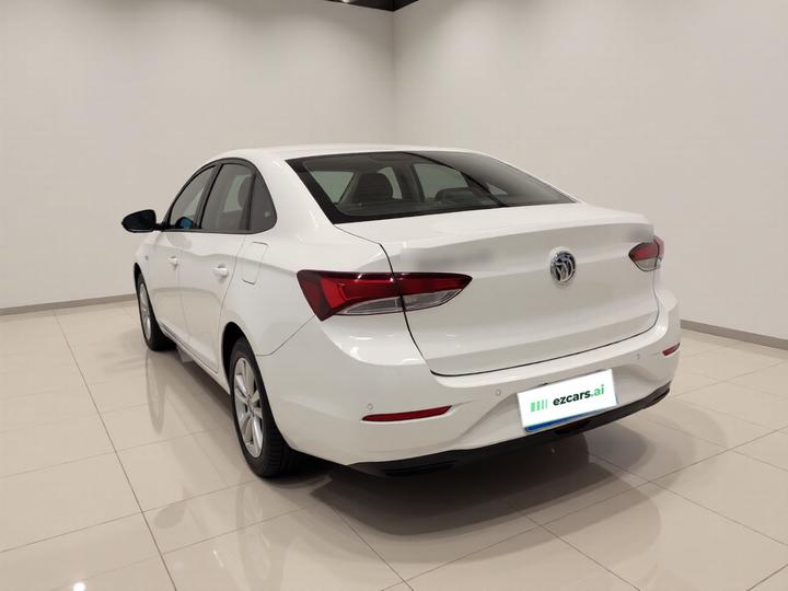Excelle 2021 Facelift Classic 1.5L AT Elite photo 4