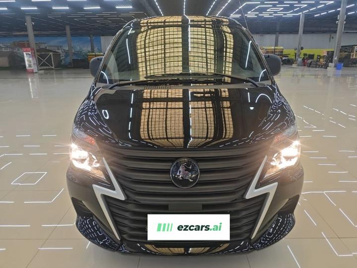 Lingzhi 2025 M5 1.6L Short Wheelbase 7-Seater photo 2