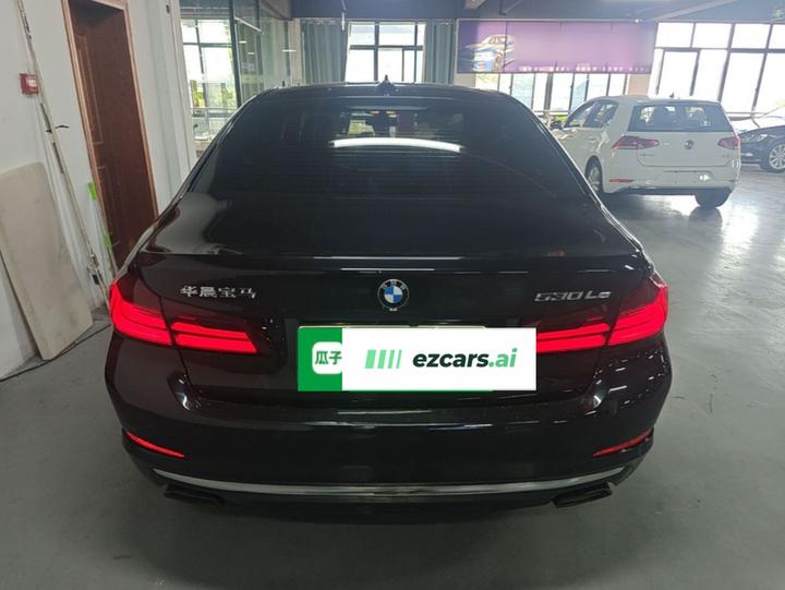 5 Series EV 2020 Upgraded 530Le Luxury photo 3