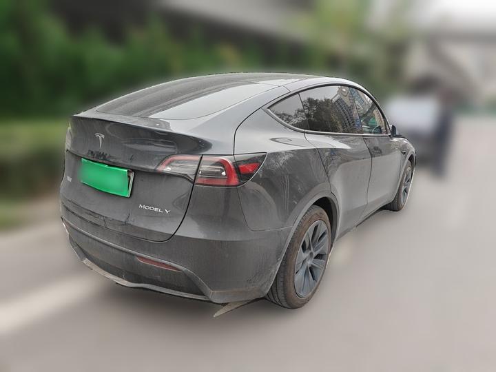 Model Y 2024 RWD photo 6