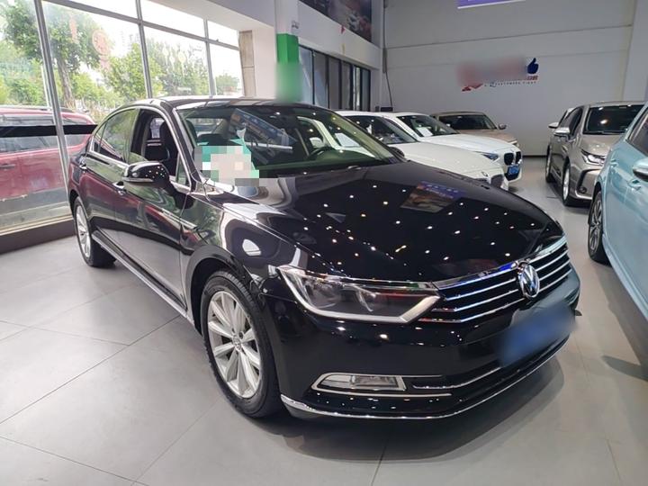 Magotan 2017 330TSI DSG Leading photo 3