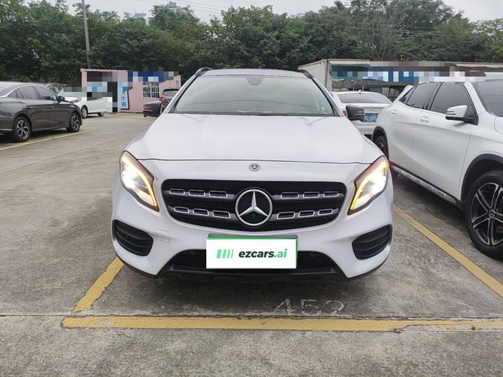 GLA 2018 GLA 220 4MATIC Sport photo 2