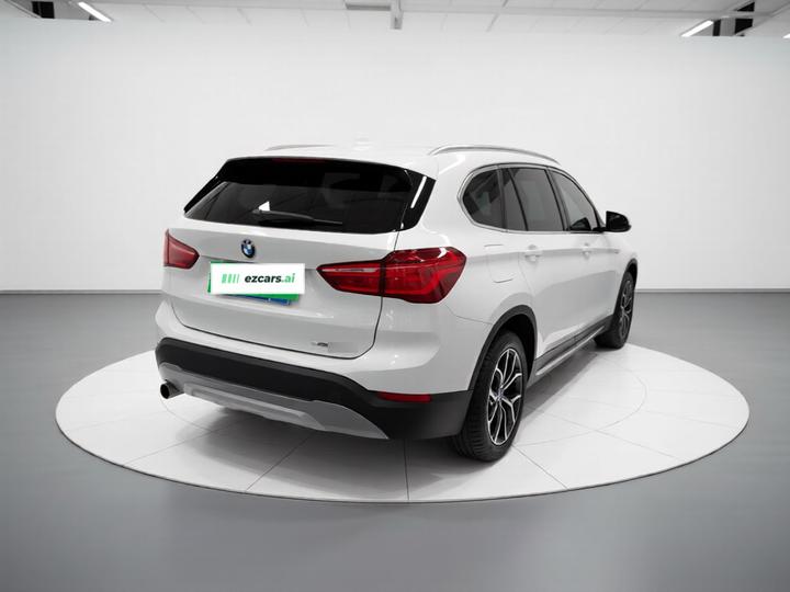X1 2019 sDrive18Li Exclusive photo 6