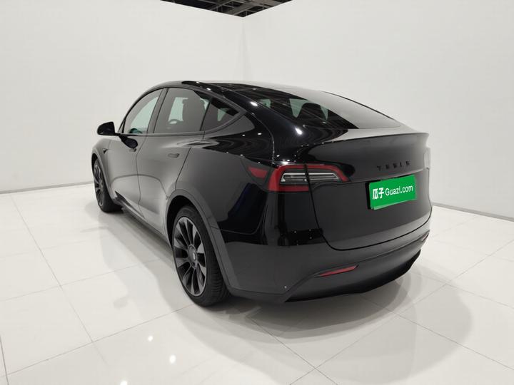 Model Y 2022 Long Range AWD photo 4