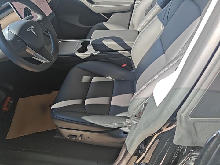 Model Y 2021 Standard Range RWD photo 6