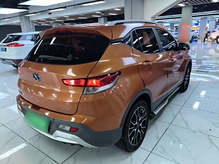 DX3 2016 1.5L MT Premium photo 4