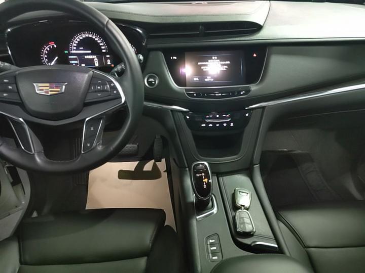 XT5 2017 28T AWD Luxury photo 8
