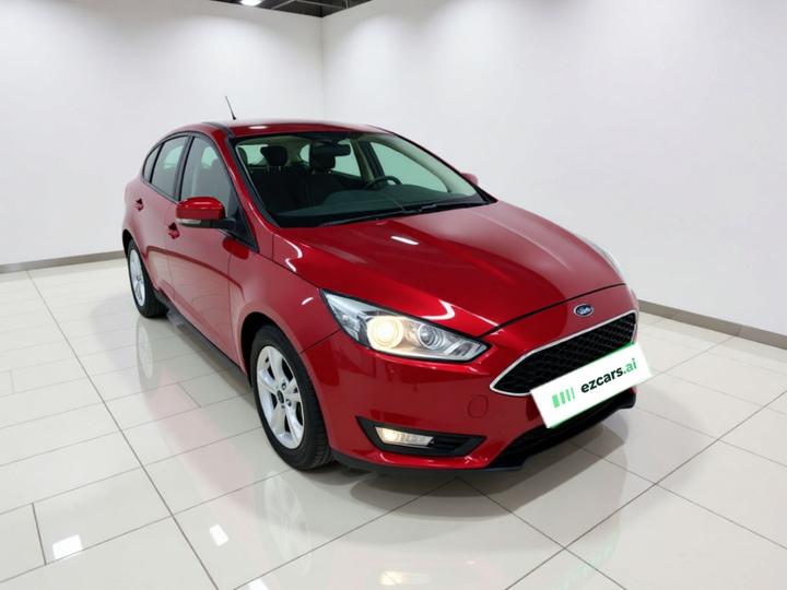 Focus 2015 Hatchback 1.6L AT Comfort photo 3