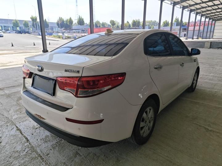 K2 2015 Sedan 1.4L MT GLS photo 4