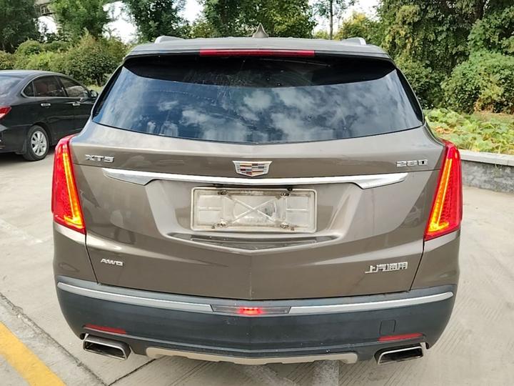 XT5 2016 28T AWD Tech photo 3