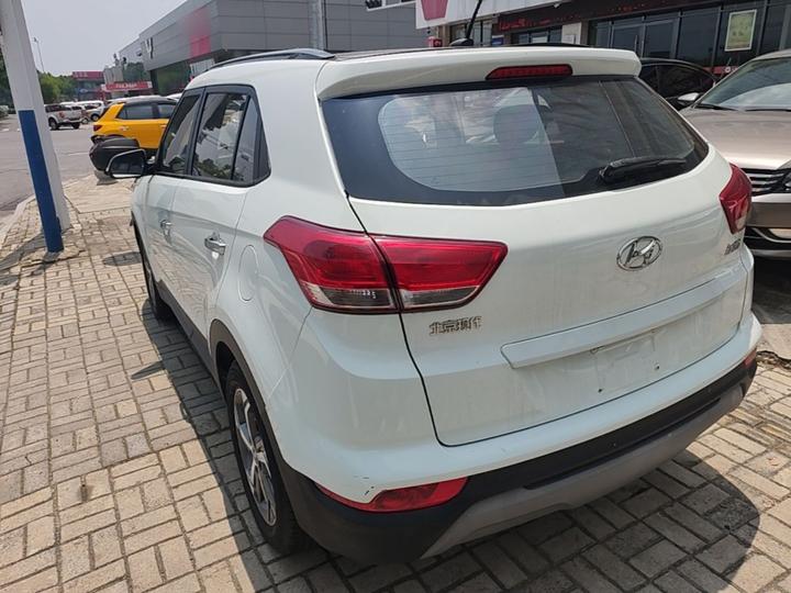 ix25 2017 1.6L AT Smart photo 4