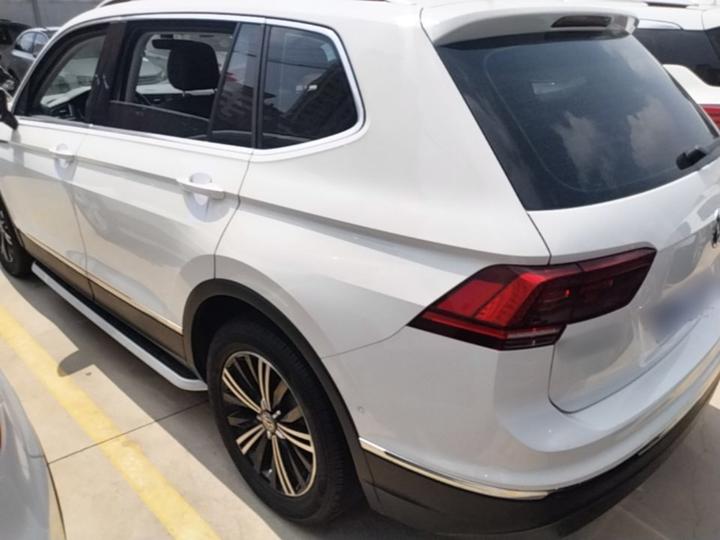 Tiguan L 2017 330TSI AT RWD Flagship photo 4