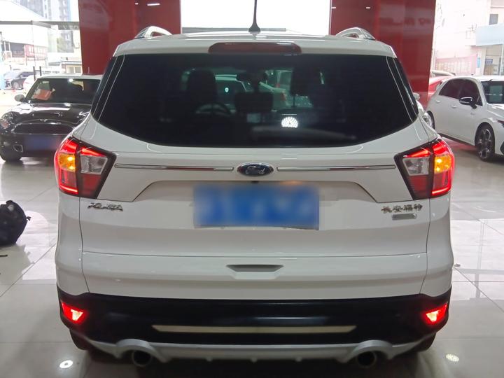 Kuga 2018 EcoBoost 180 RWD photo 3