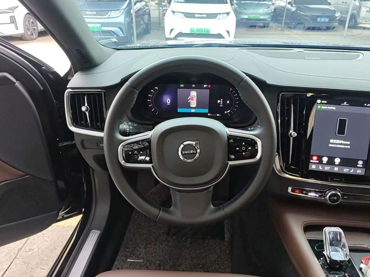 S90 2024 B5 Luxury photo 2