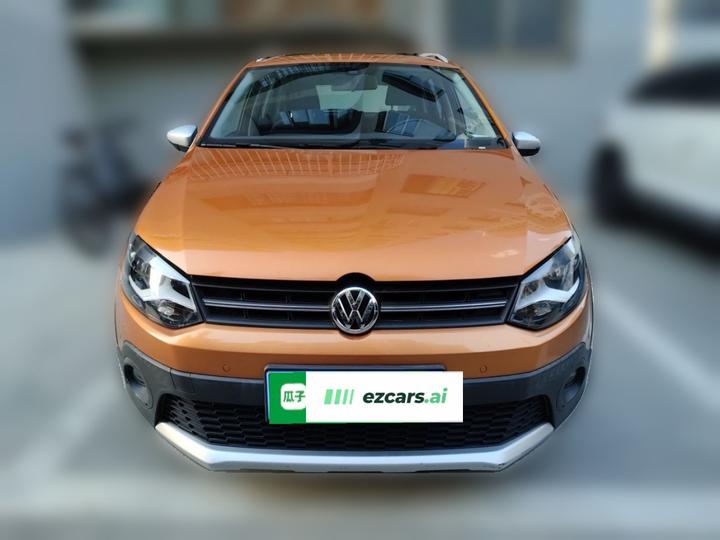2016 1.6L Cross Polo AT photo 2