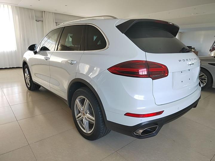 2015 Cayenne 3.0T photo 4