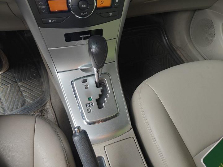 Corolla 2012 1.8L CVT GL-i photo 6