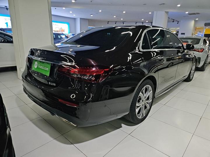 E-Class 2022 Facelift E 300 L Sport Luxury photo 4