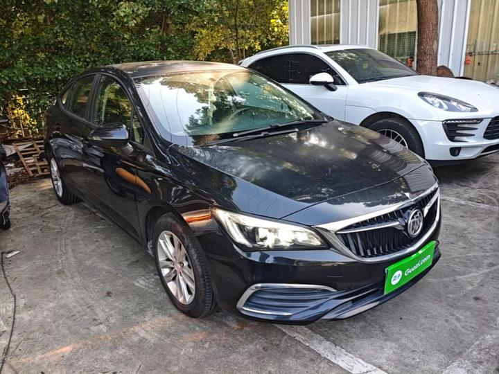 Verano 2018 Sedan 20T DCT Leading photo 3