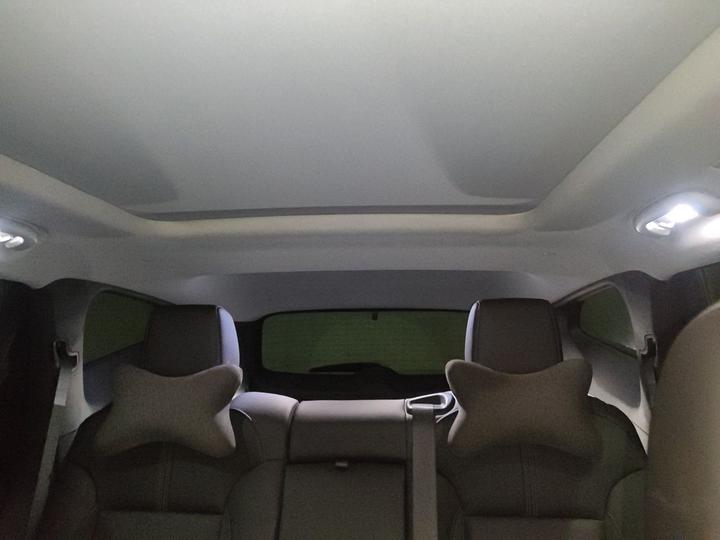 2020 650T 7-Seater photo 8
